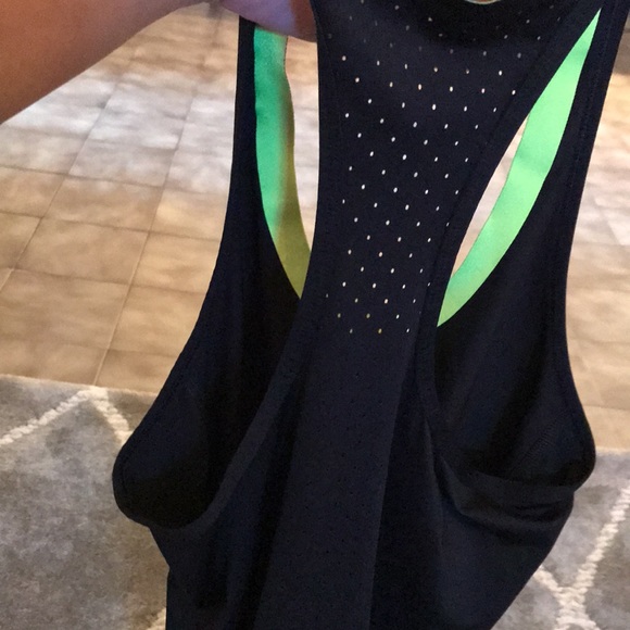 Nike Pro. - Picture 8 of 8